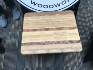 Durable end-grain Hickory cutting board - Image 3