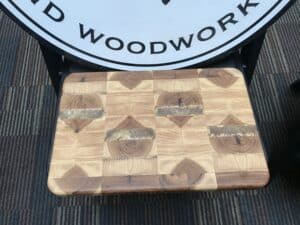 Medium end-grain Hickory cutting board - Image 2