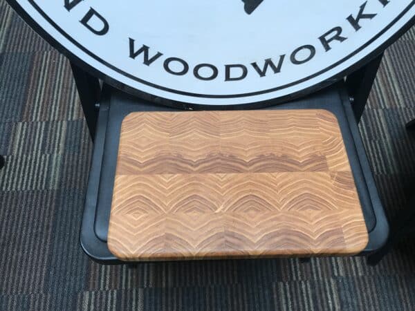Small end-grain Honey locust